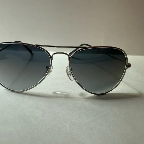 Ray-Ban Aviator Sunglasses RB3025 58mm Silver Frame & Gray Gradient Lenses003/32 - Picture 5 of 12